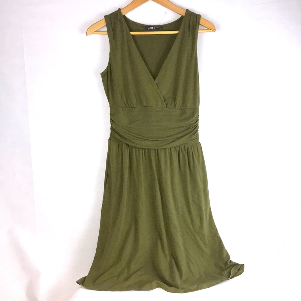 The North Face Women's Size S/P Army Green V-Neck Ruched Waist Sleeveless Dress